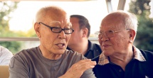 亚洲人人